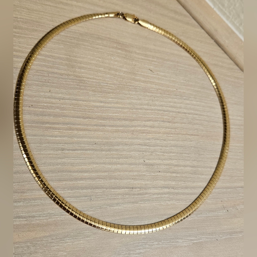 VINTAGE CLASSIC 14KT GOLD PLATED SNAKE CHAIN CHOKER NECKLACE - Picture 6 of 7